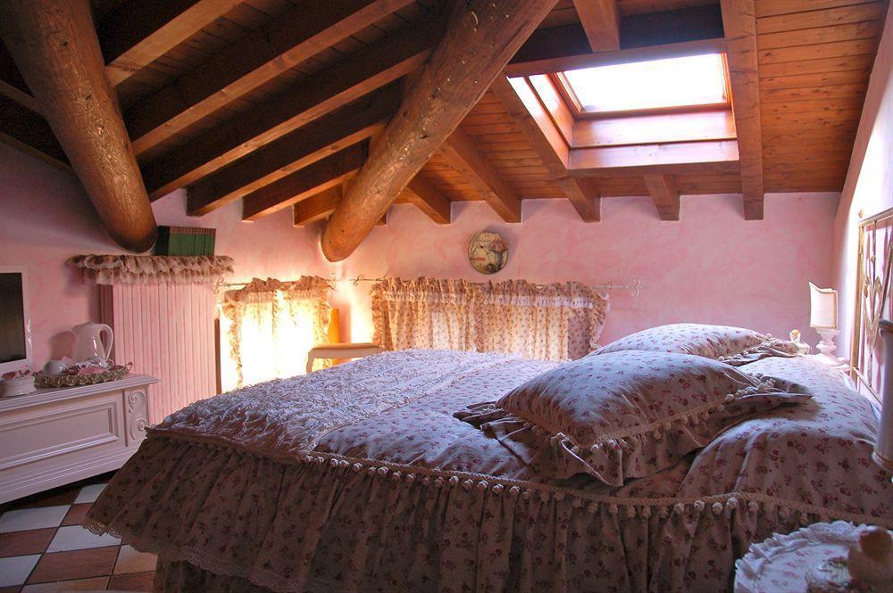 B And B Della Mimosa Дезенцано-дель-Гарда Экстерьер фото