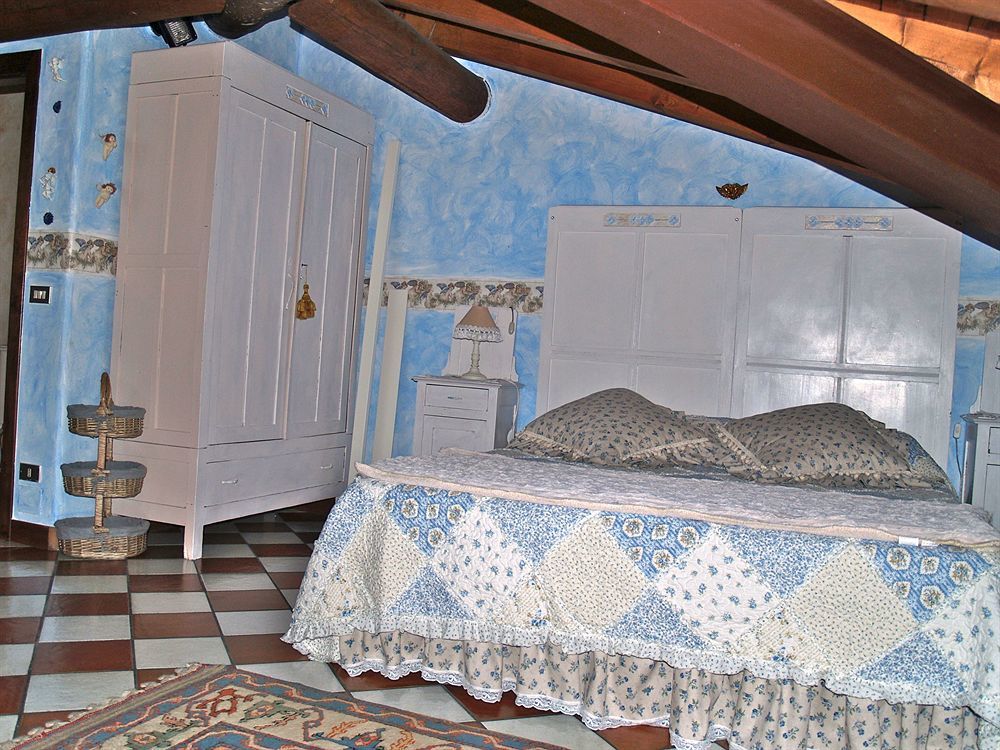 B And B Della Mimosa Дезенцано-дель-Гарда Экстерьер фото
