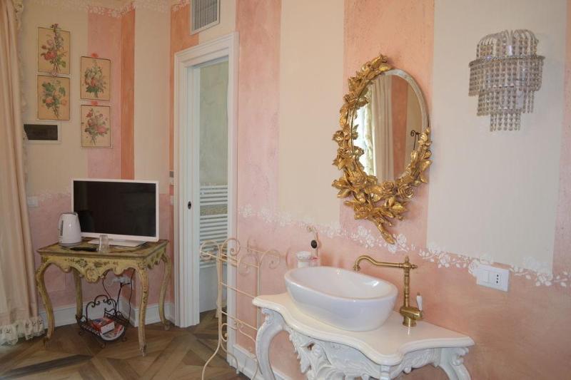 B And B Della Mimosa Дезенцано-дель-Гарда Экстерьер фото